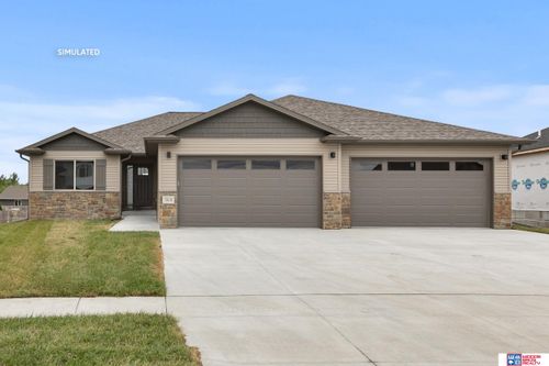 632 N 107th St, Lincoln, NE, 68527-2534 | Card Image