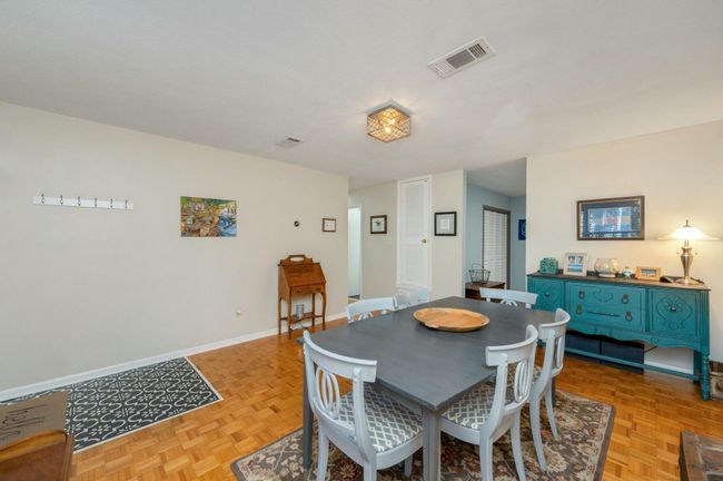 Living or Dining Room | Image 7