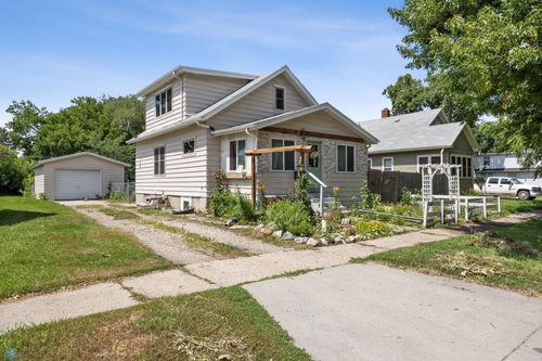 322 19th St N, Fargo, ND, 58102-4132 | Card Image