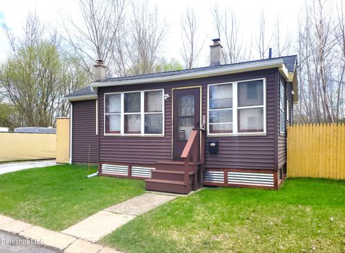 50 Root Place, Pittsfield, MA, 01201 | Card Image