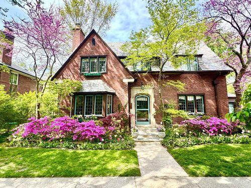 2951 Colfax St, Evanston, IL, 60201-2066 | Card Image
