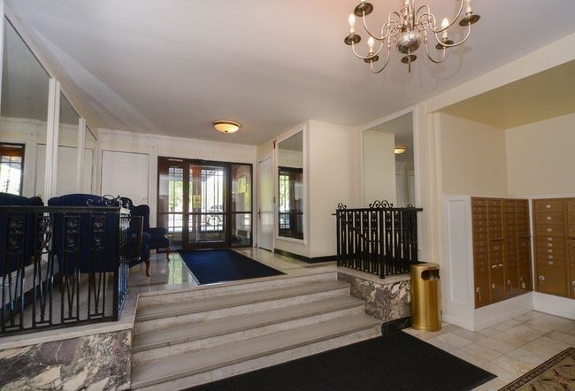 APT-63-466 - 464 Commonwealth Ave, Condo with 2 bedrooms, 2 bathrooms and null parking in Boston MA | Image 9