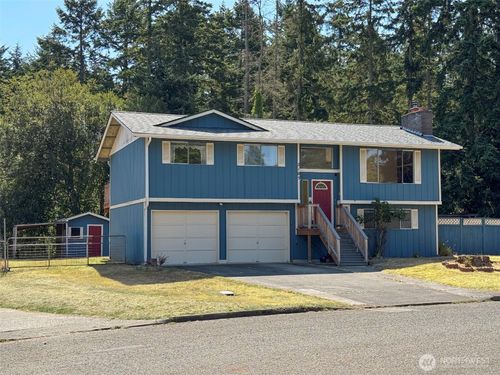 2105 Seabreeze Pl, Port Angeles, WA, 98363-5016 | Card Image