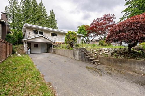 34357 Woodbine Cres, Abbotsford, BC, V2S2R4 | Card Image