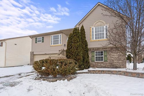 38530 Terry Ln, Westland, MI, 48185-7656 | Card Image