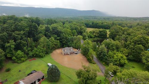 35 Papuga Rd, Pine Bush, NY, 12566-5601 | Card Image