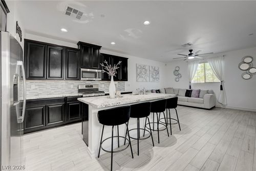 830 Star Estates Ave, North Las Vegas, NV, 89086-3013 | Card Image