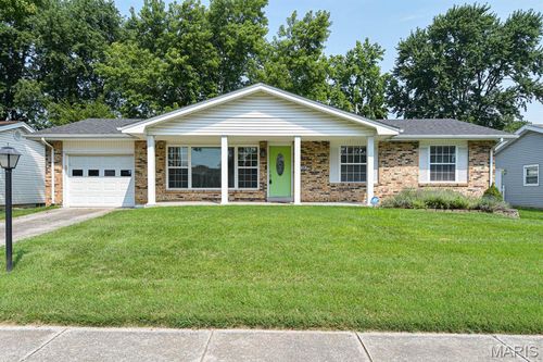 429 Canary Ln, Saint Charles, MO, 63301-3901 | Card Image