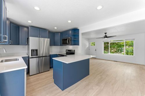 3883 S 2000 E, Millcreek, UT, 84109-3319 | Card Image