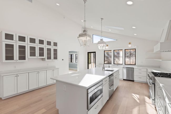 garage possibility | Image 5