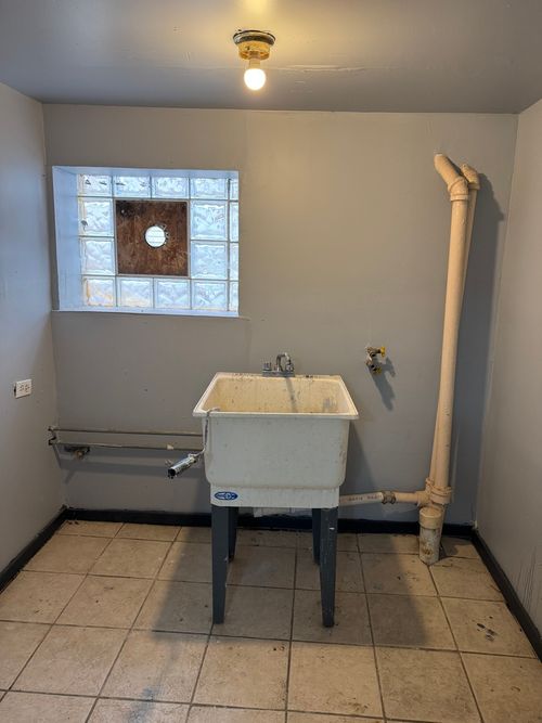 109 W 110th Pl, Chicago, IL, 60628-4210 | Card Image