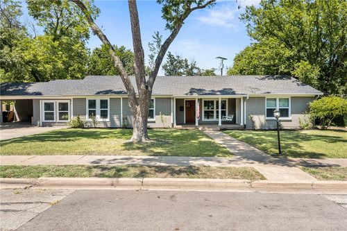 4007 Austin Ave, Waco, TX, 76710-7128 | Card Image