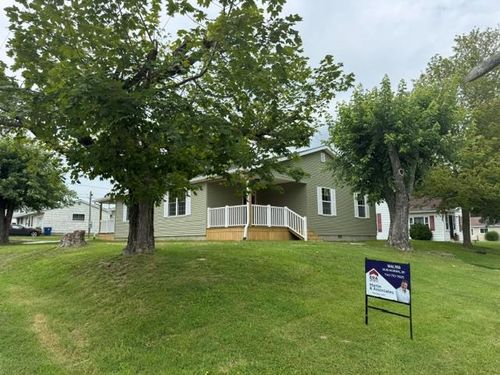 303 N Michigan Ave, Wellston, OH, 45692-1037 | Card Image