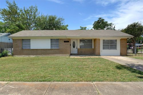 1201 E Park Dr, Mesquite, TX, 75149-6240 | Card Image