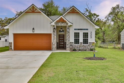 223 Laurel St, Lake Jackson, TX, 77566-5819 | Card Image