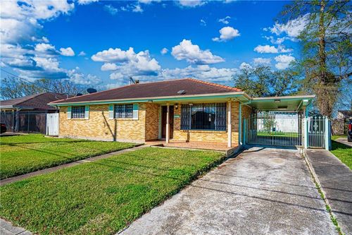 4642 Cardenas Dr, New Orleans, LA, 70127-3735 | Card Image