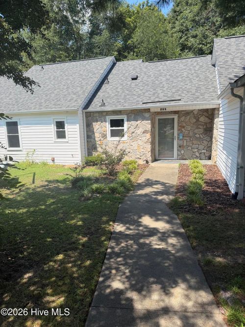 906 Cedar Ct, Aberdeen, NC, 28315-3100 | Card Image