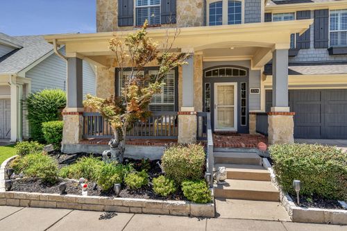 2215 Red Hawk Ln, Euless, TX, 76039-6092 | Card Image