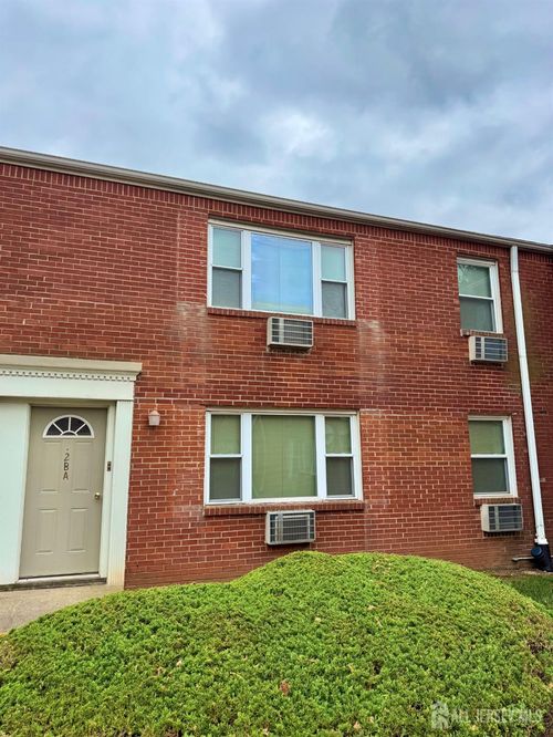 60 Fox Rd, Edison, NJ, 08817-4945 | Card Image