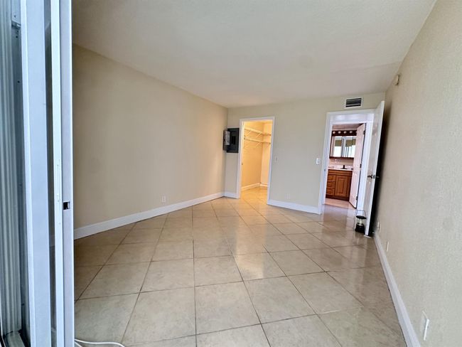 433 Saxony J, Condo with 2 bedrooms, 2 bathrooms and null parking in Delray Beach FL | Image 30