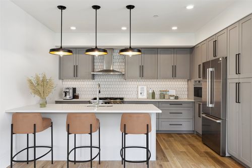 308-315 N Tracy Ave, Bozeman, MT, 59715-3983 | Card Image