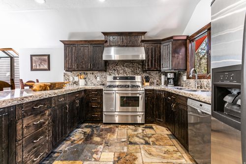214 Woodside Ave, Park City, UT, 84060 | Card Image
