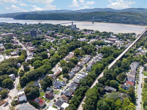 54 Gifford Ave, Poughkeepsie, NY, 12601-1891 | Card Image
