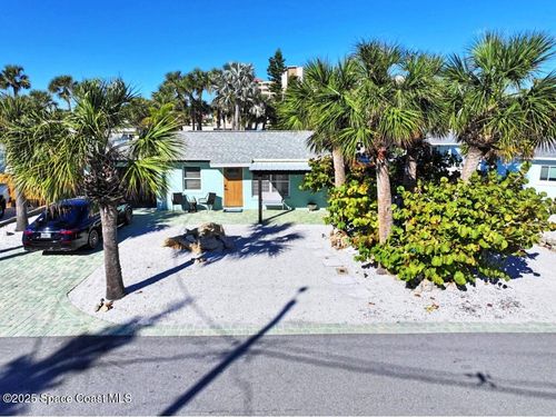 402 Lincoln Ave, New Smyrna Beach, FL, 32169-2540 | Card Image