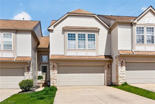 1557 N Yorkshire Dr, Broadview Heights, OH, 44147-4284 | Card Image