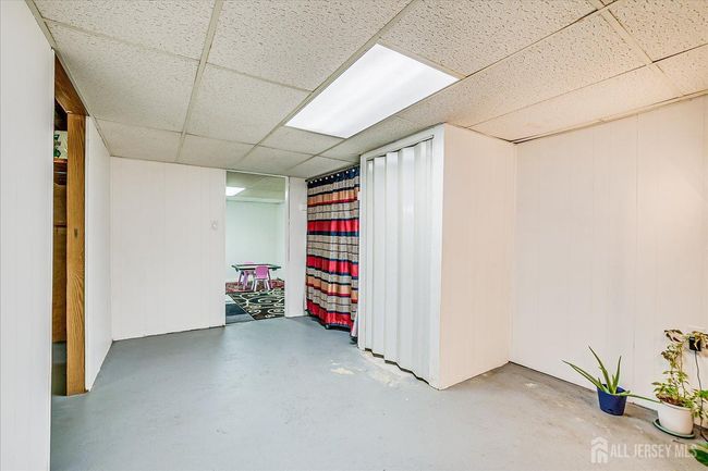 149 Vineyard Rd, House other with 3 bedrooms, 2 bathrooms and null parking in Edison NJ | Image 31