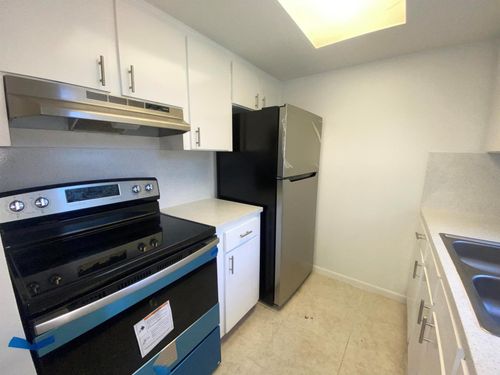 apt-6-221 Se 3rd Ave, Boynton Beach, FL, 33435-4563 | Card Image