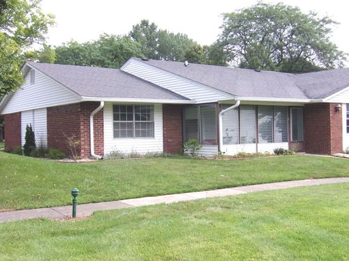 073-7405 Clarendon Ct, Fox Lake, IL, 60020-1006 | Card Image