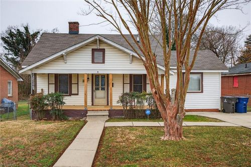 2820 Manchester St, Winston-Salem, NC, 27105-4628 | Card Image