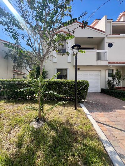 11-B - 21378 Marina Cove Cir, Condo with 3 bedrooms, 3 bathrooms and null parking in Aventura FL | Image 1