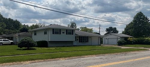 2501 W 40th St, Lorain, OH, 44053-2317 | Card Image