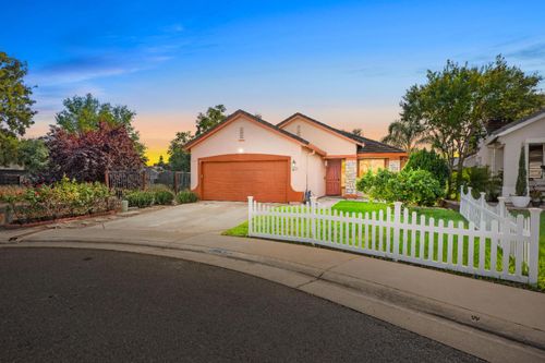 8401 Pinyon Pine Place, Antelope, CA, 95843 | Card Image