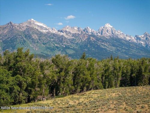 300 Reed Dr, Jackson, WY, 83001-9374 | Card Image