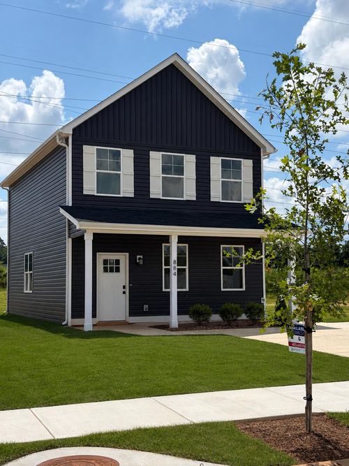 884 Gardenview Way, Chattanooga, TN, 37421-7449 | Card Image