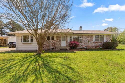 91 E Main St, Greenbrier, AR, 72058-9121 | Card Image