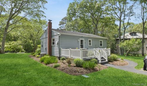 28 The Trl, Hampton Bays, NY, 11946-1937 | Card Image