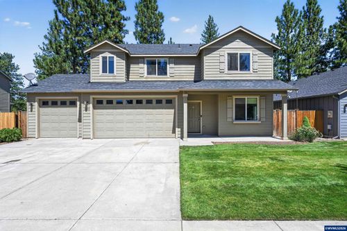 1690 W Williamson Ave, Sisters, OR, 97759-1757 | Card Image