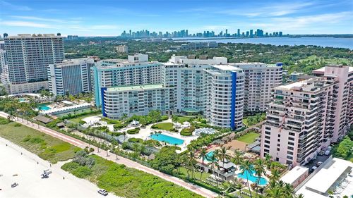 apt-921-5151 Collins Ave, Miami Beach, FL, 33140-2716 | Card Image