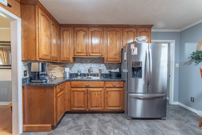 735 Streaming Water Loop, House other with 3 bedrooms, 4 bathrooms and null parking in Clifton TN | Image 13