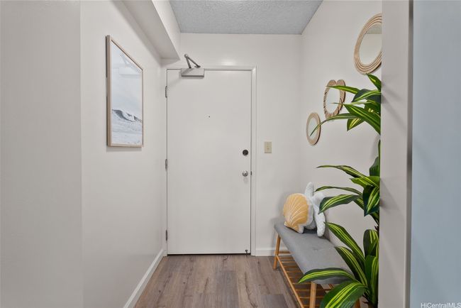 Entry way | Image 8