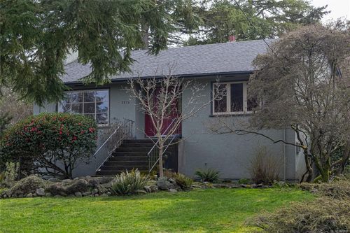 2015 Runnymede Ave, Oak Bay, BC, V8S2V5 | Card Image