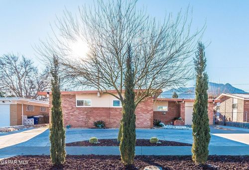 10037 Kenworthy St, El Paso, TX, 79924-3720 | Card Image