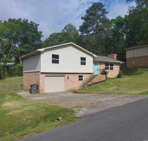 204 Gladstone St, Hot Springs, AR, 71913-5831 | Card Image