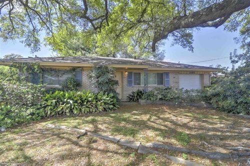 3702 Creole St Street, Lake Charles, LA, 70605 | Card Image