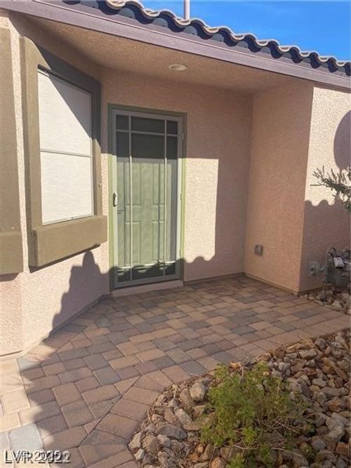 2277 Chandler Ranch Pl, Laughlin, NV, 89029-1004 | Card Image