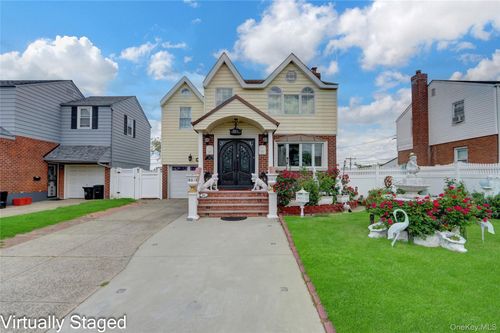 50 Crystal St, Elmont, NY, 11003-4214 | Card Image